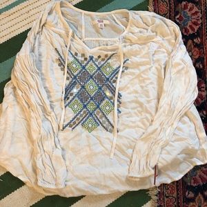 White flowy Mossimo top